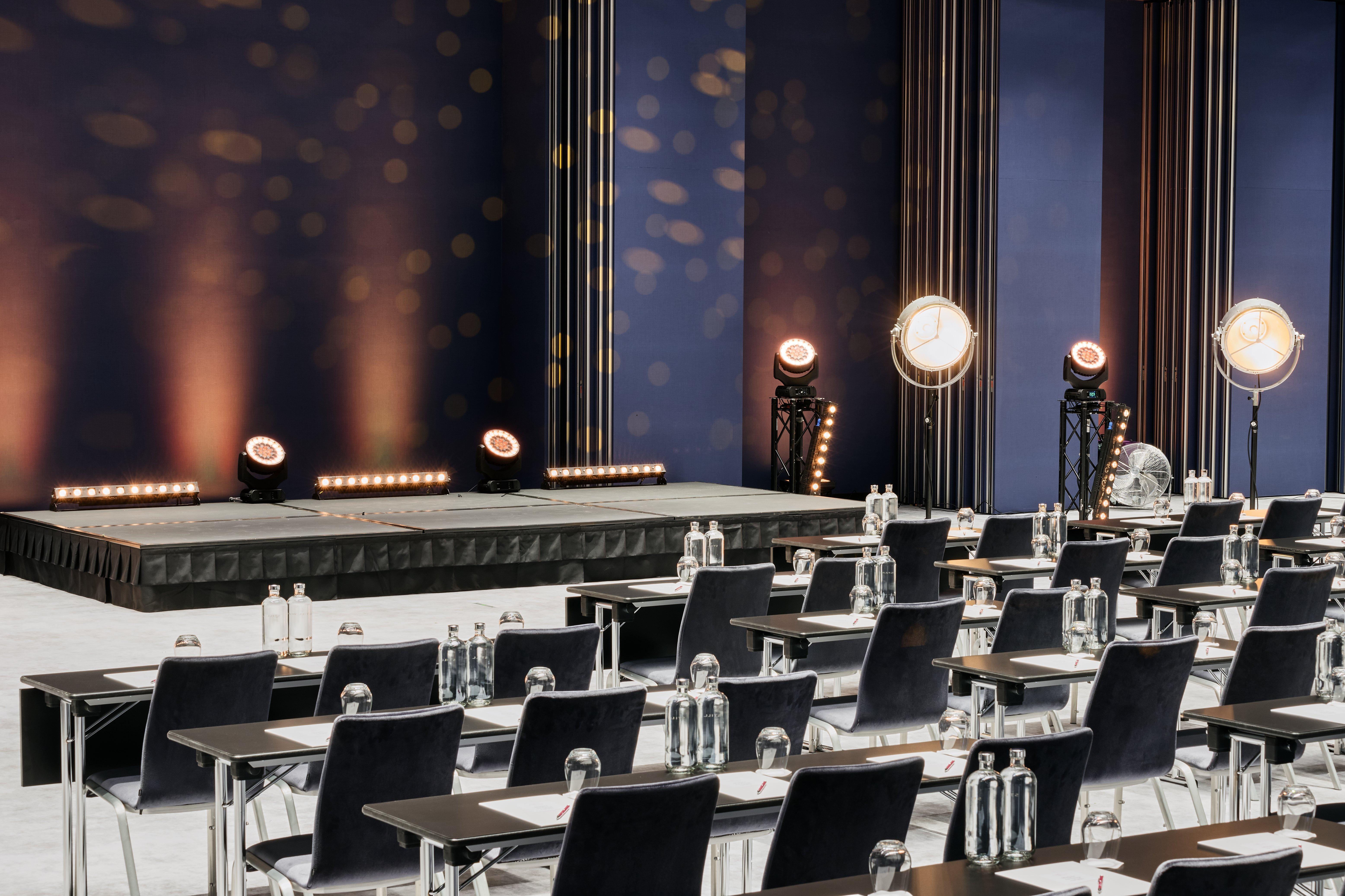 Hotel Crowne Plaza - Warsaw - The Hub By Ihg Exterior foto